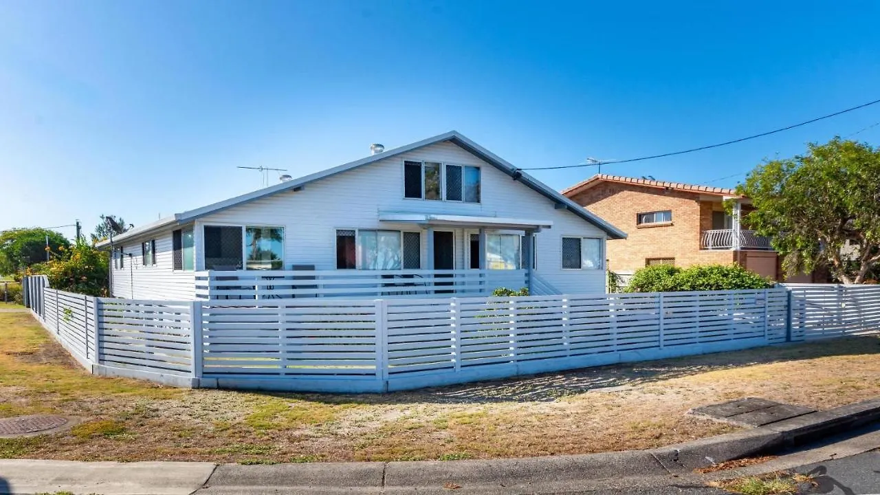 Dog Lovers Retreat Beachmere 0*,